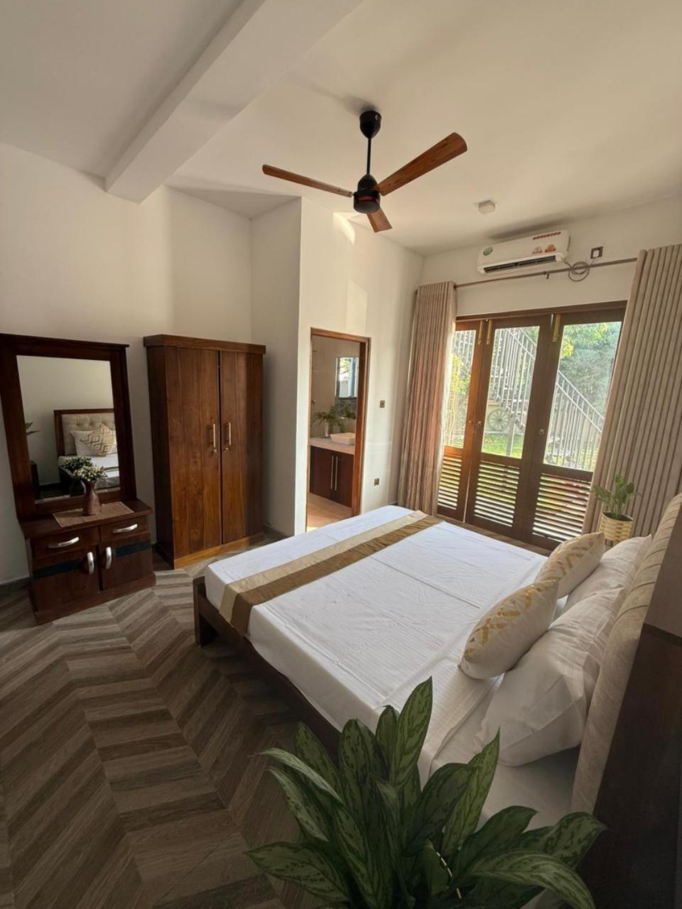 The Villa Kalbashi Kotte - Luxury Stay With Swimming Pool Sri Jayewardenepura Kotte Exterior foto